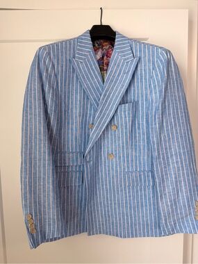 TALLIA Blue and White Striped Double-Breasted Blazer